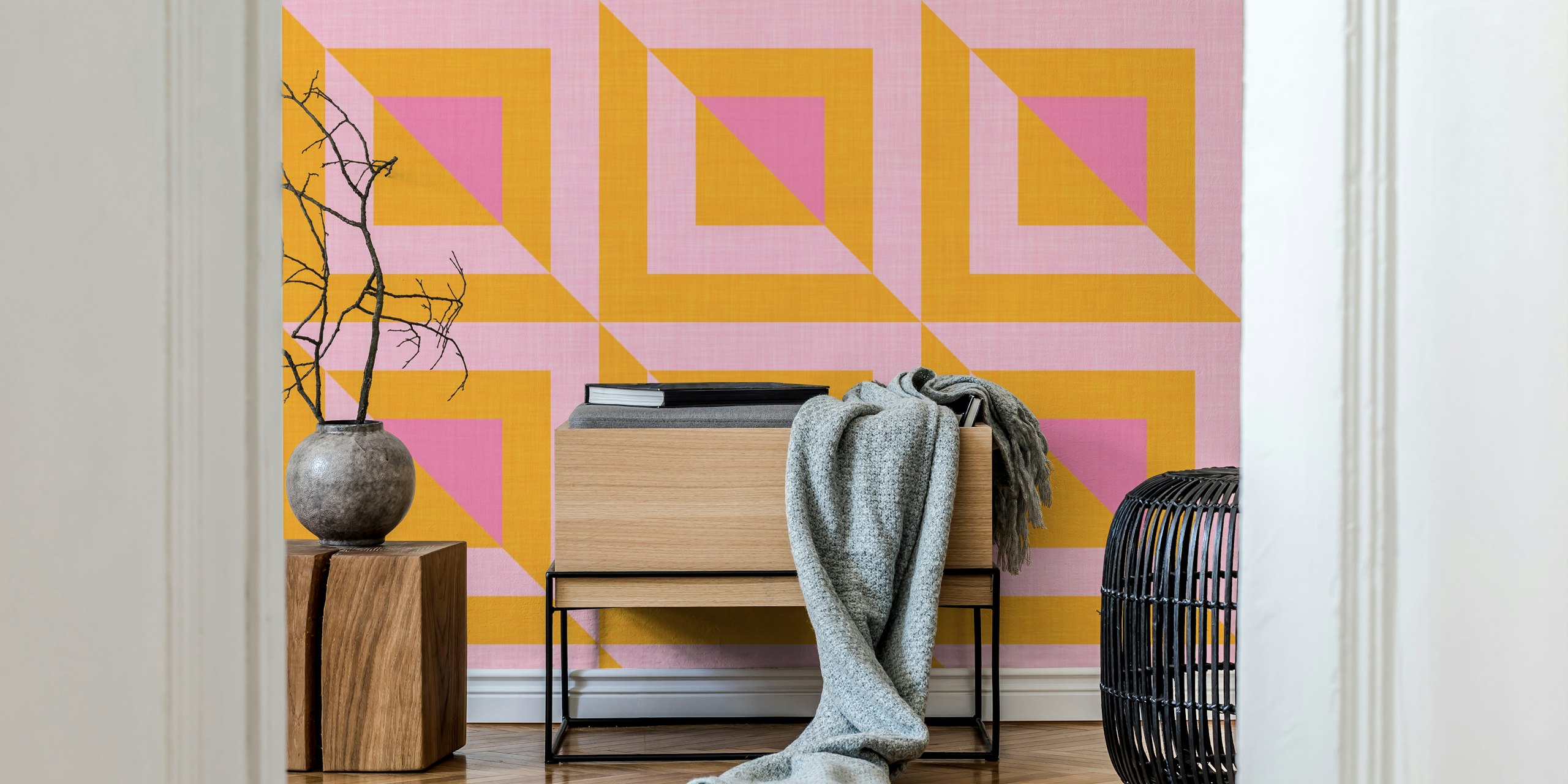 Papel tapiz Mid Century Geometric Square Pink and Orange en una habitación