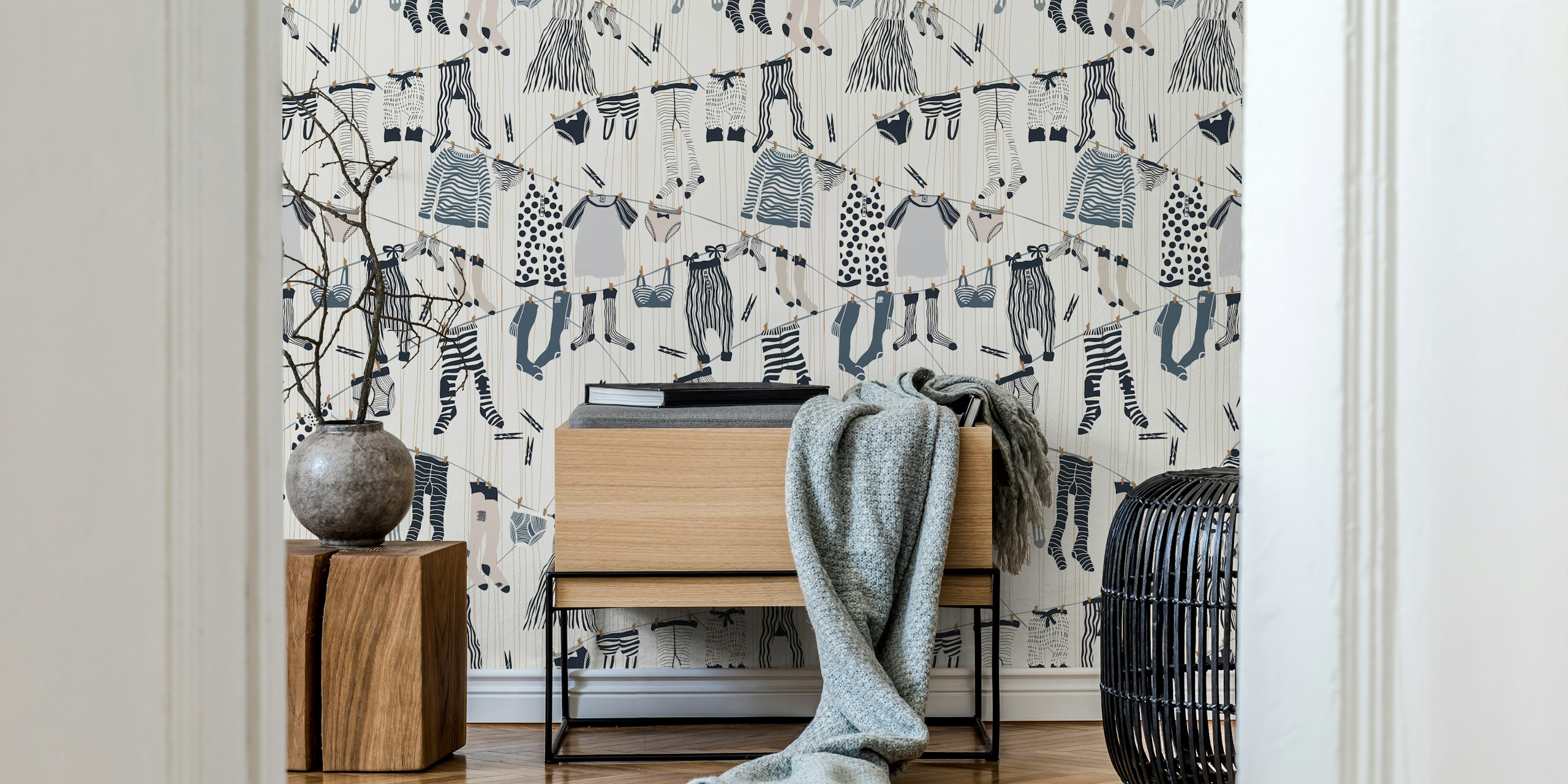 Papel tapiz de denim con diseño de ropa colgante