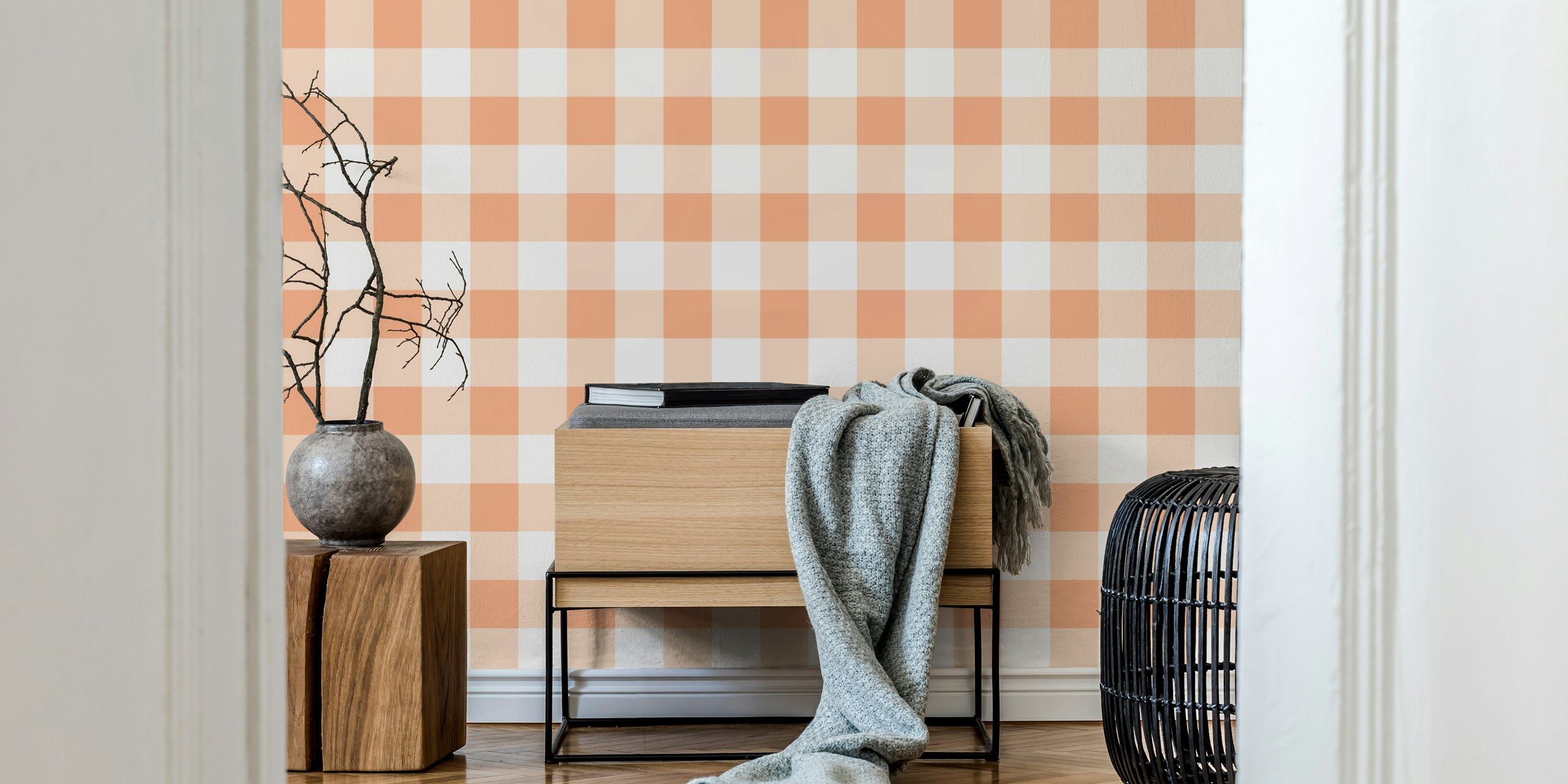 Gingham 9 peach tapet i et rum