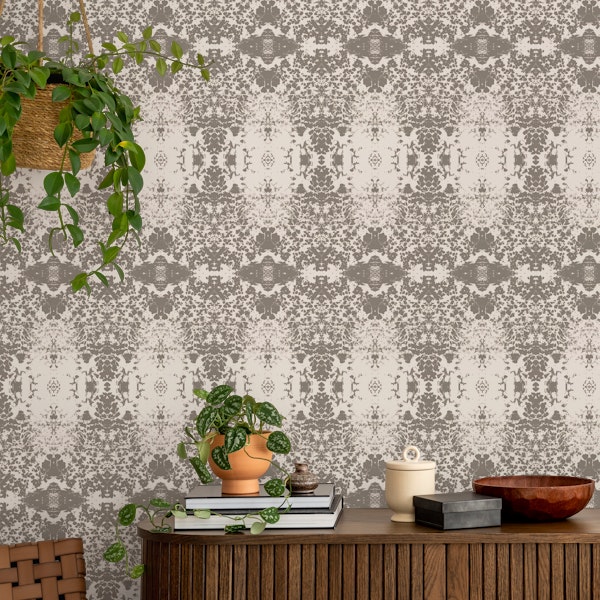 Abstract nature inspired Damask Touch – brown