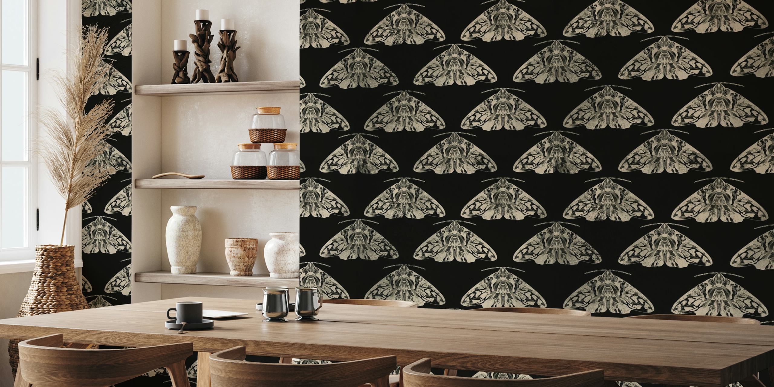 Papel de parede Gothic Moth Motif em um quarto
