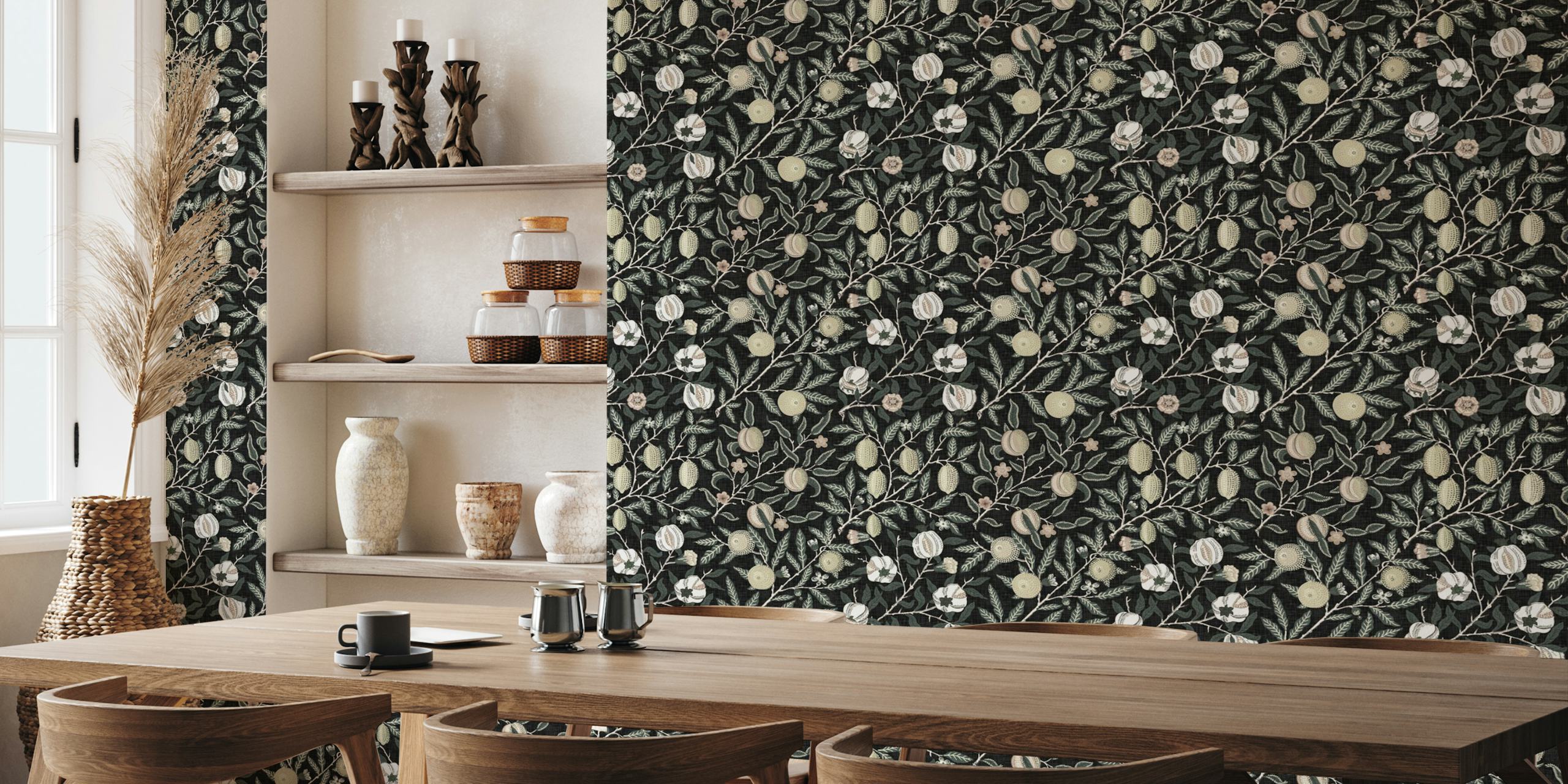 Papier peint William Morris Pomegranate exposé dans une pièce