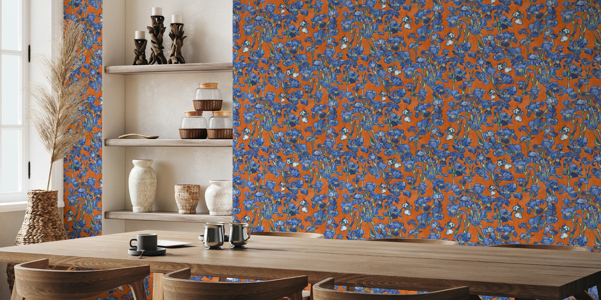 Van Gogh Irises Pattern in orange and cobalt blue en una configuración de habitación