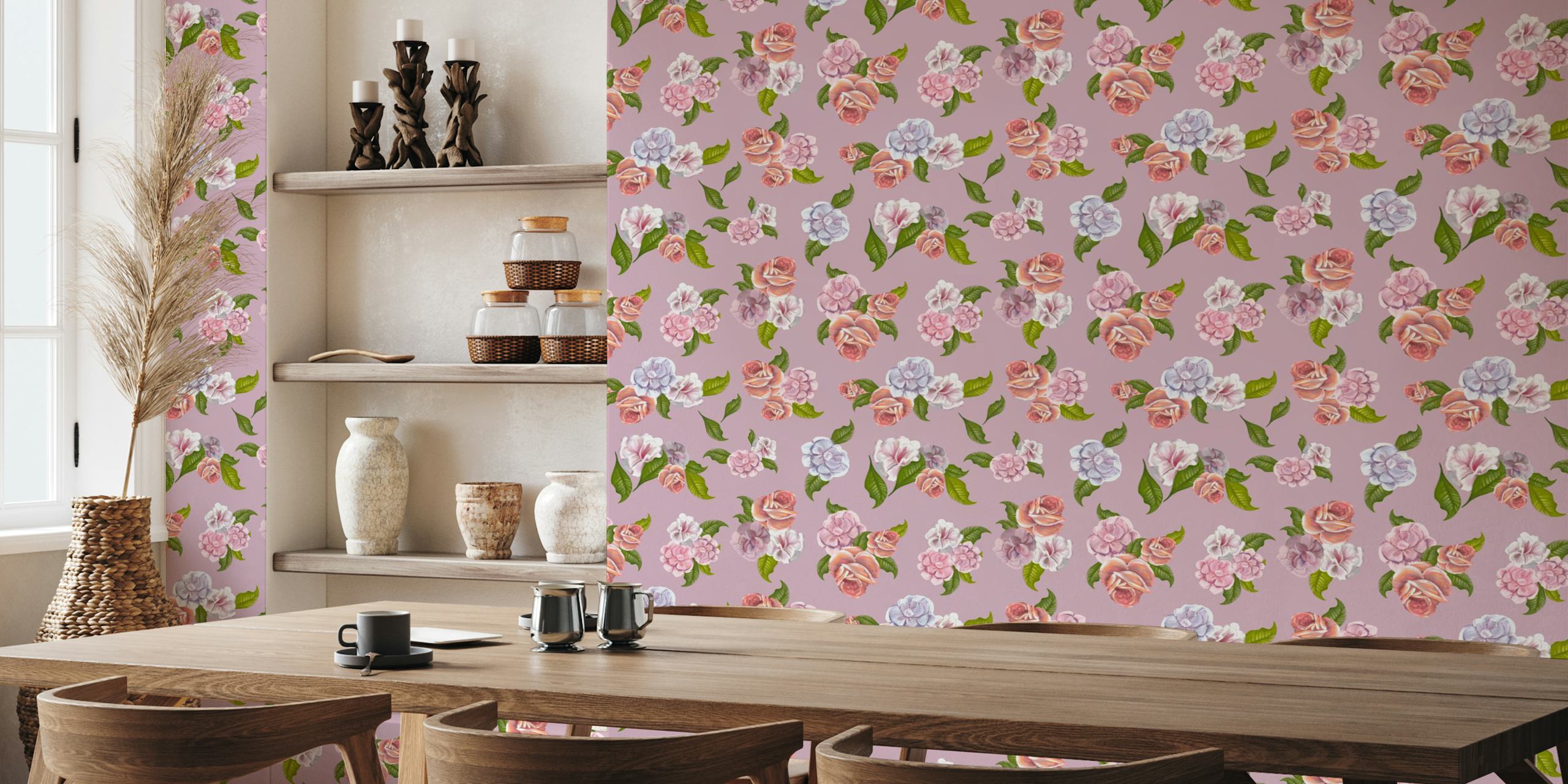 Heirloom floral pattern papier peint dans une pièce