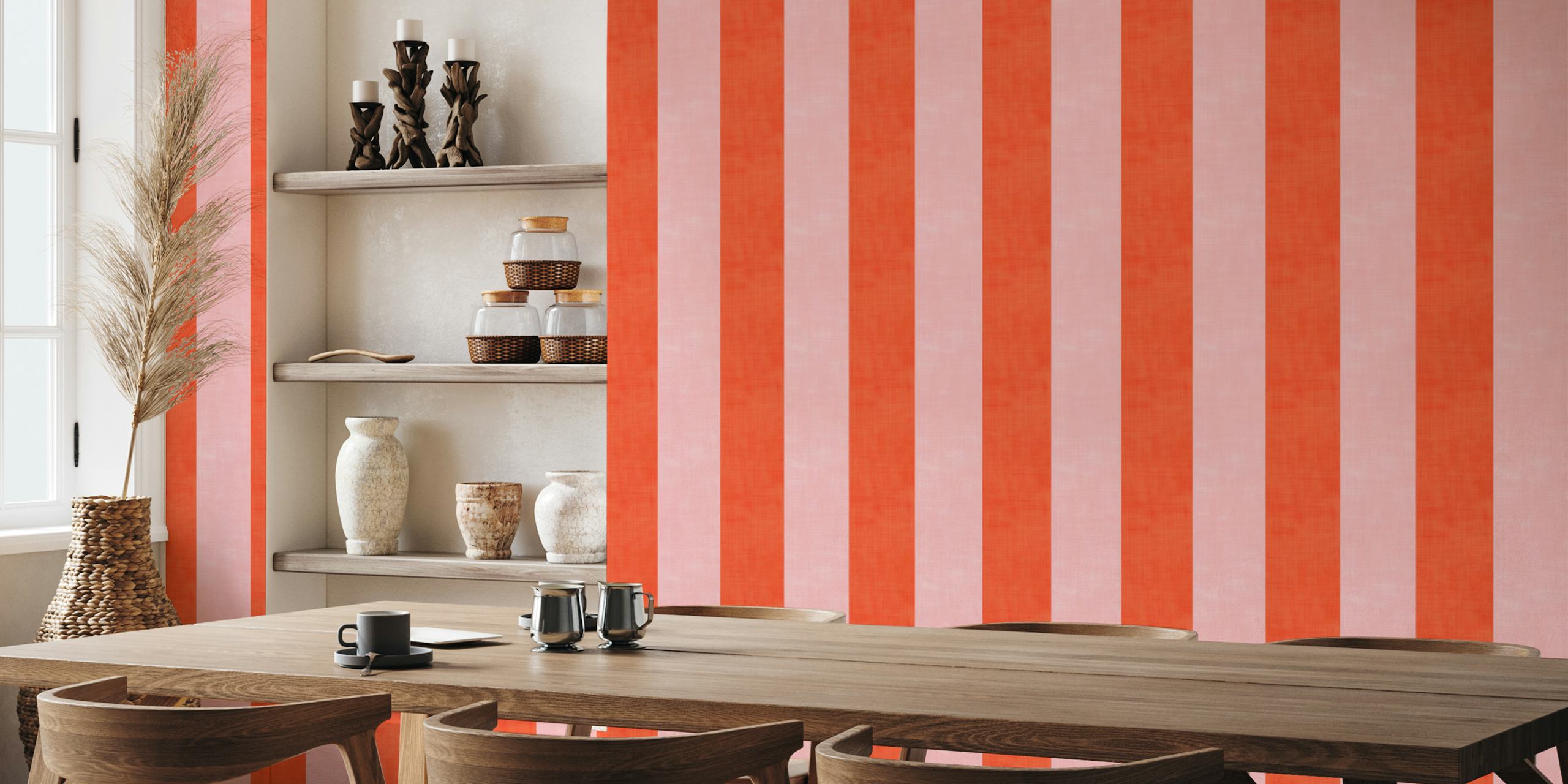 Orange och rosa randig väggmålning