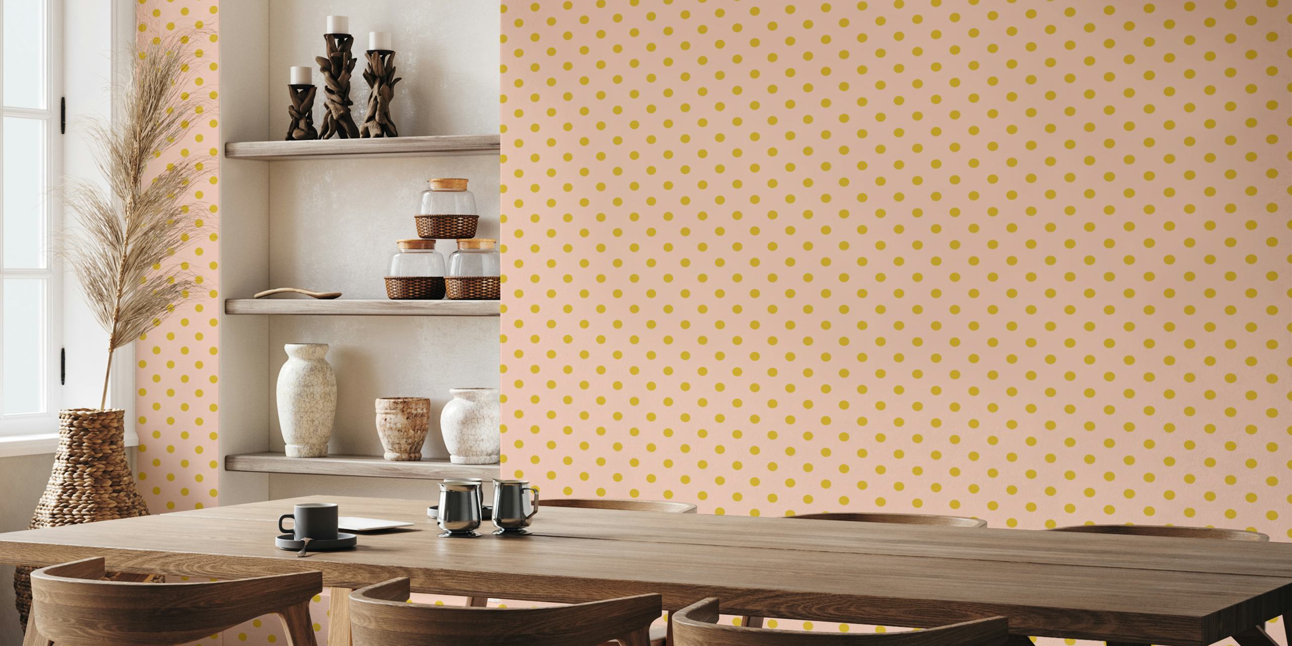 Pink wallpaper with gold polka dots en una habitación