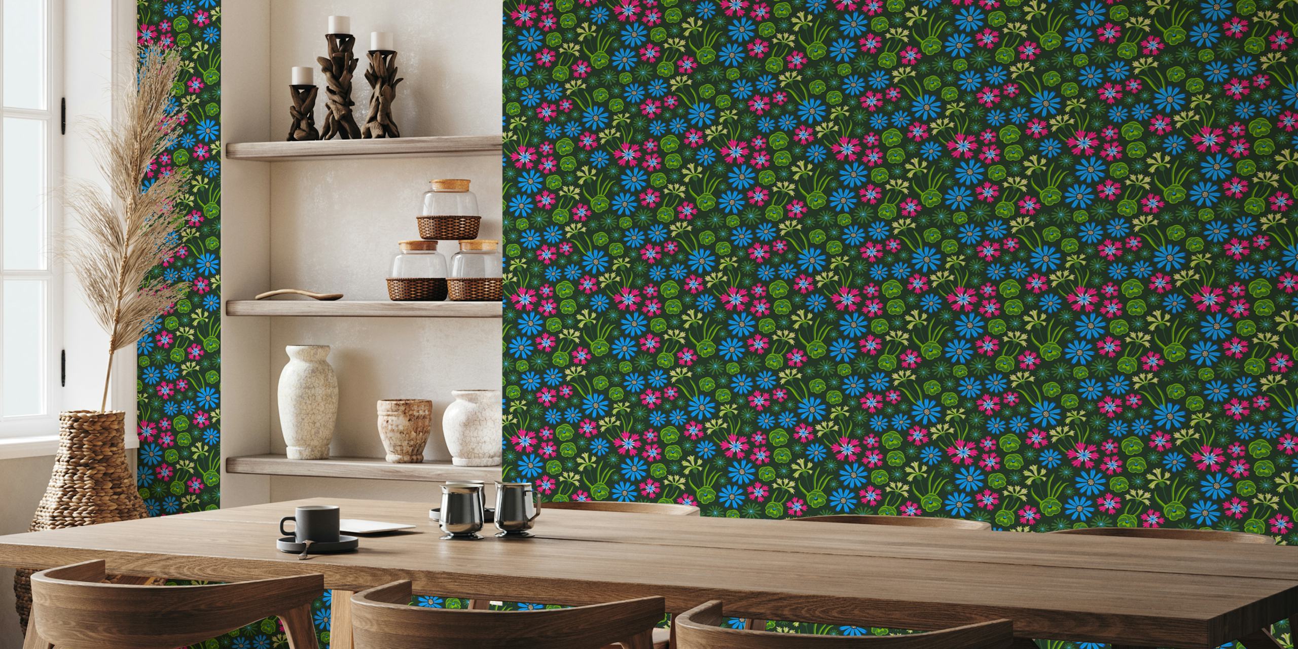 Colorido mural floral con fondo verde y flores vibrantes de color rosa, magenta y azul.