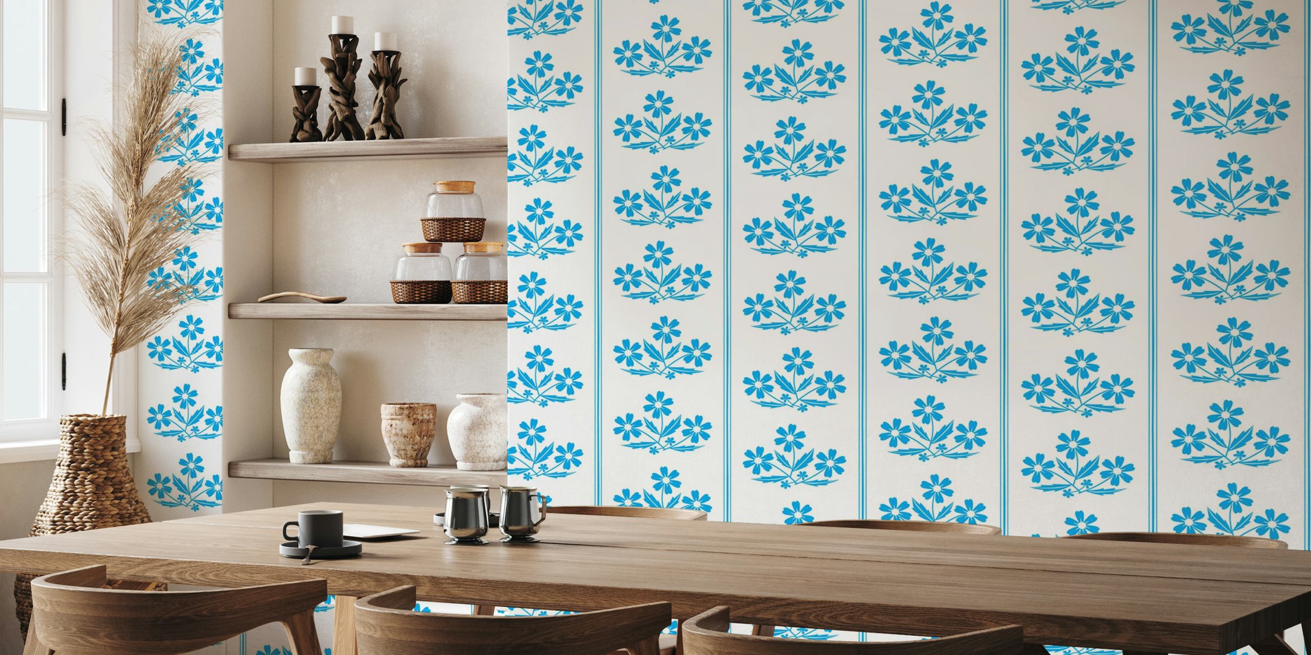 Fotomural de pared con estampado floral de aciano azul vintage con rayas sobre un fondo blanco.