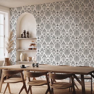 Modern Pineapple Chic Black On White