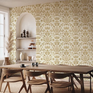 Royal Pineapple Elegance Gold