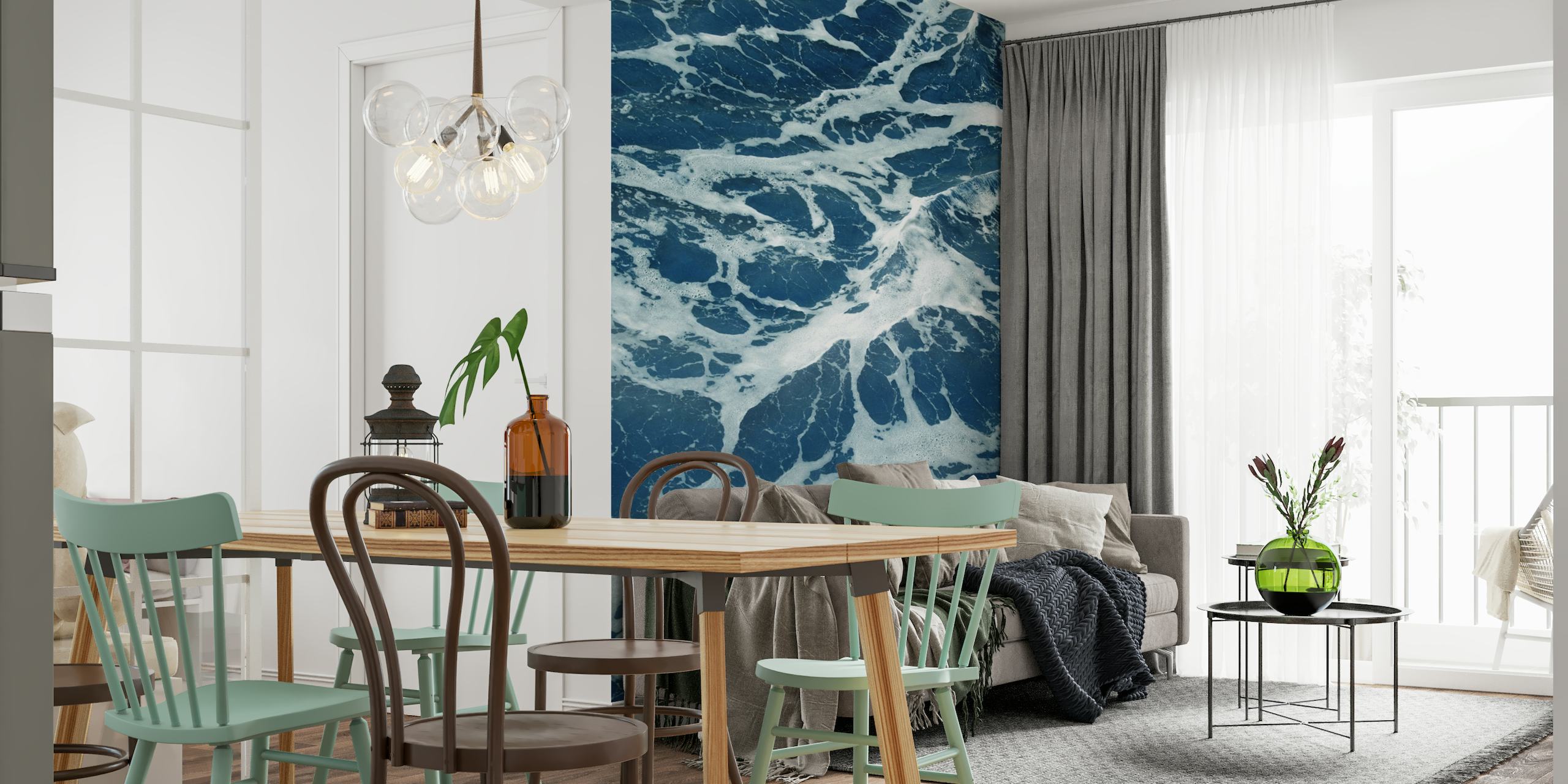 Wandbehang met golven van de Atlantische Oceaan met schuimig wit zeeschuim op diepblauw water.