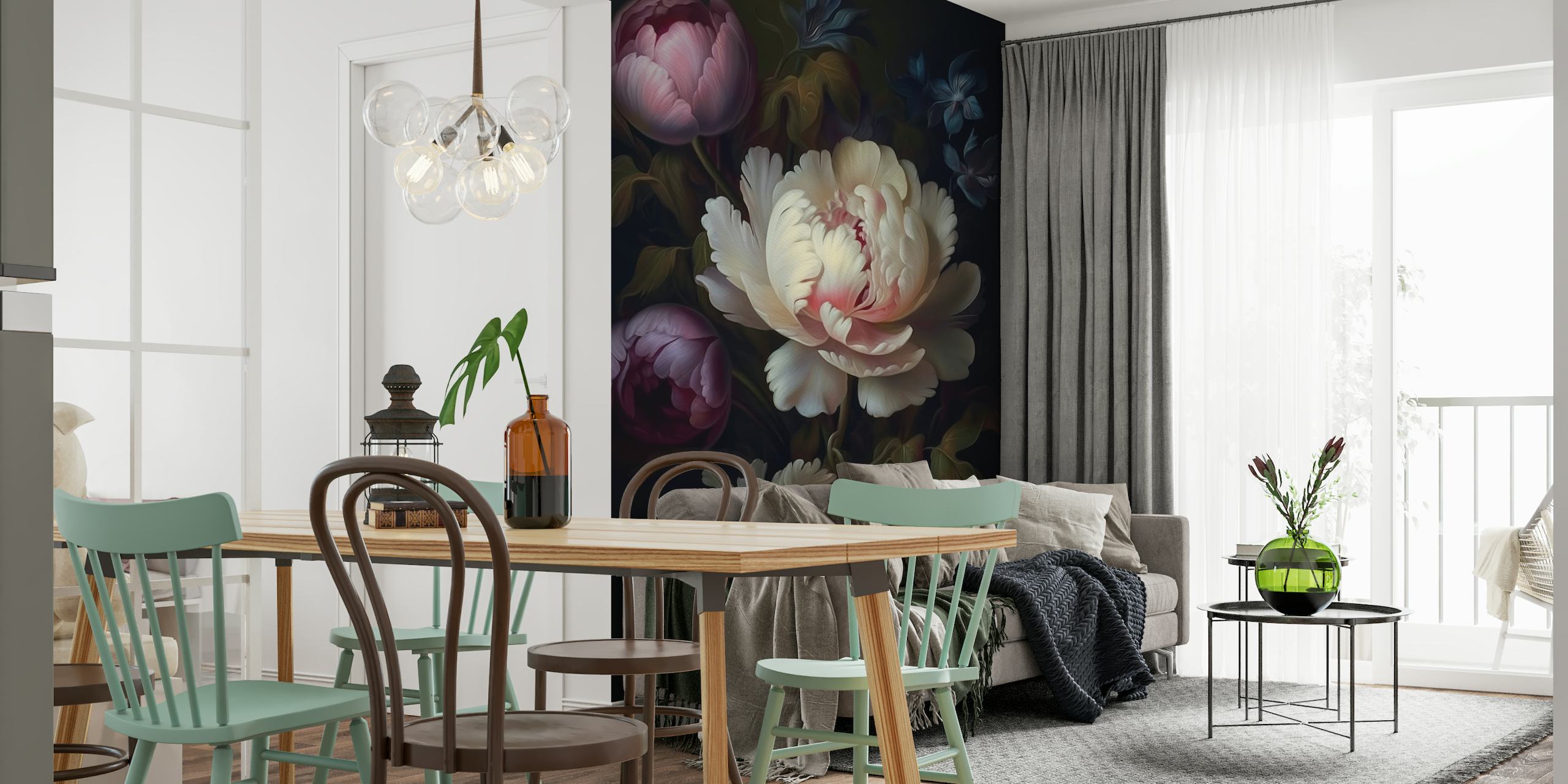 Donkere, bloemige muurschildering in barokstijl met weelderige pioenrozen tegen een stemmige nachtelijke achtergrond